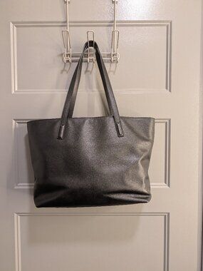 Quince Classic Italian Leather Tote